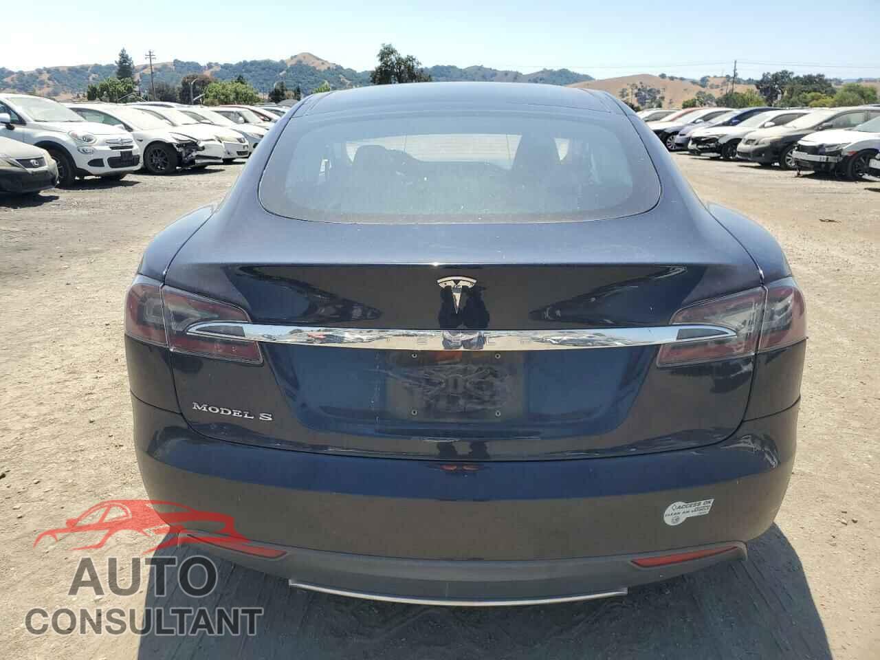 TESLA MODEL S 2012 - 5YJSA1CN9CFP02911