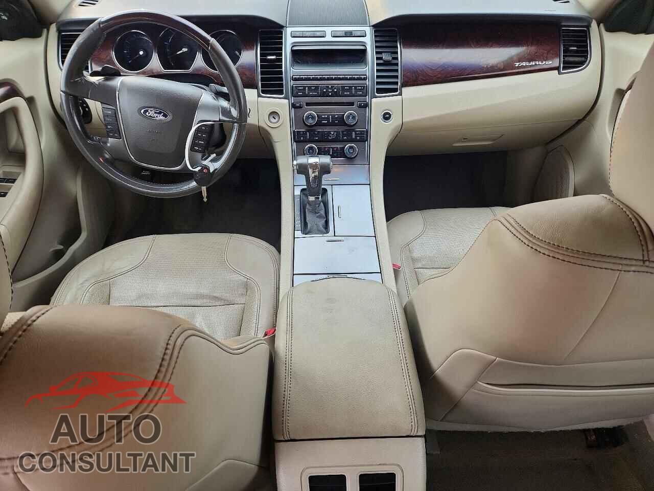 FORD TAURUS 2011 - 1FAHP2FW9BG102113