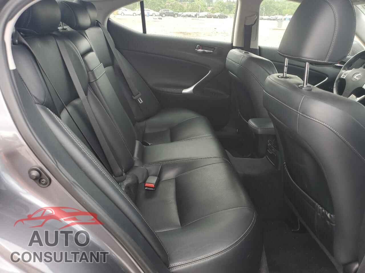 LEXUS IS 2012 - JTHCE5C26C5002334
