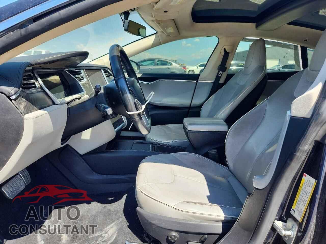 TESLA MODEL S 2013 - 5YJSA1DP1DFP06274