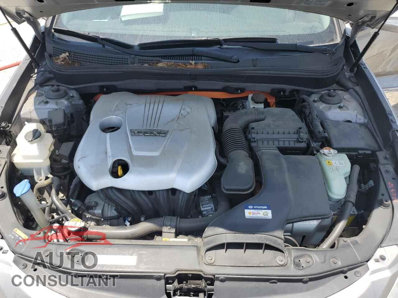 HYUNDAI SONATA 2013 - KMHEC4A43DA100255