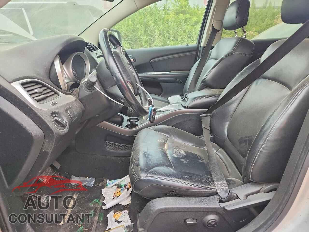 DODGE JOURNEY 2013 - 3C4PDCDG8DT588489
