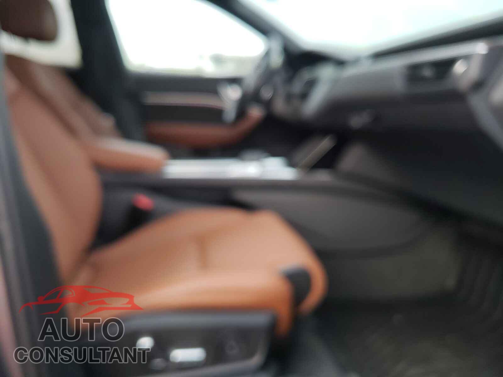 AUDI E-TRON 2019 - WA1VAAGE6KB006476