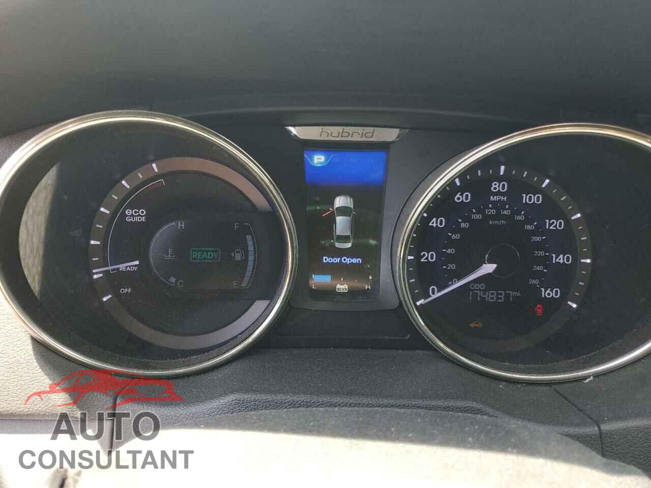 HYUNDAI SONATA 2011 - KMHEC4A49BA016695
