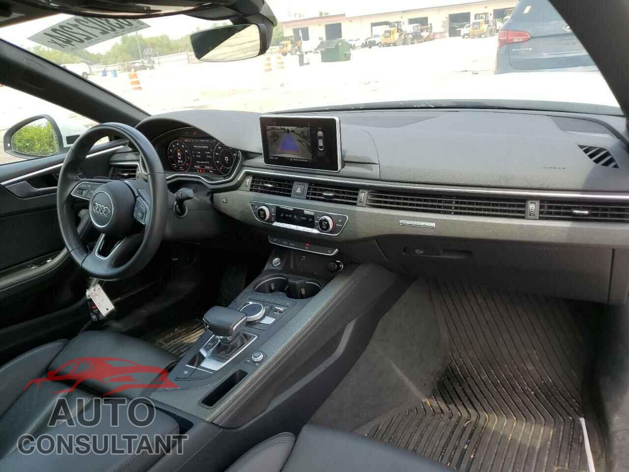 AUDI A5 2019 - WAUTNAF50KA057459