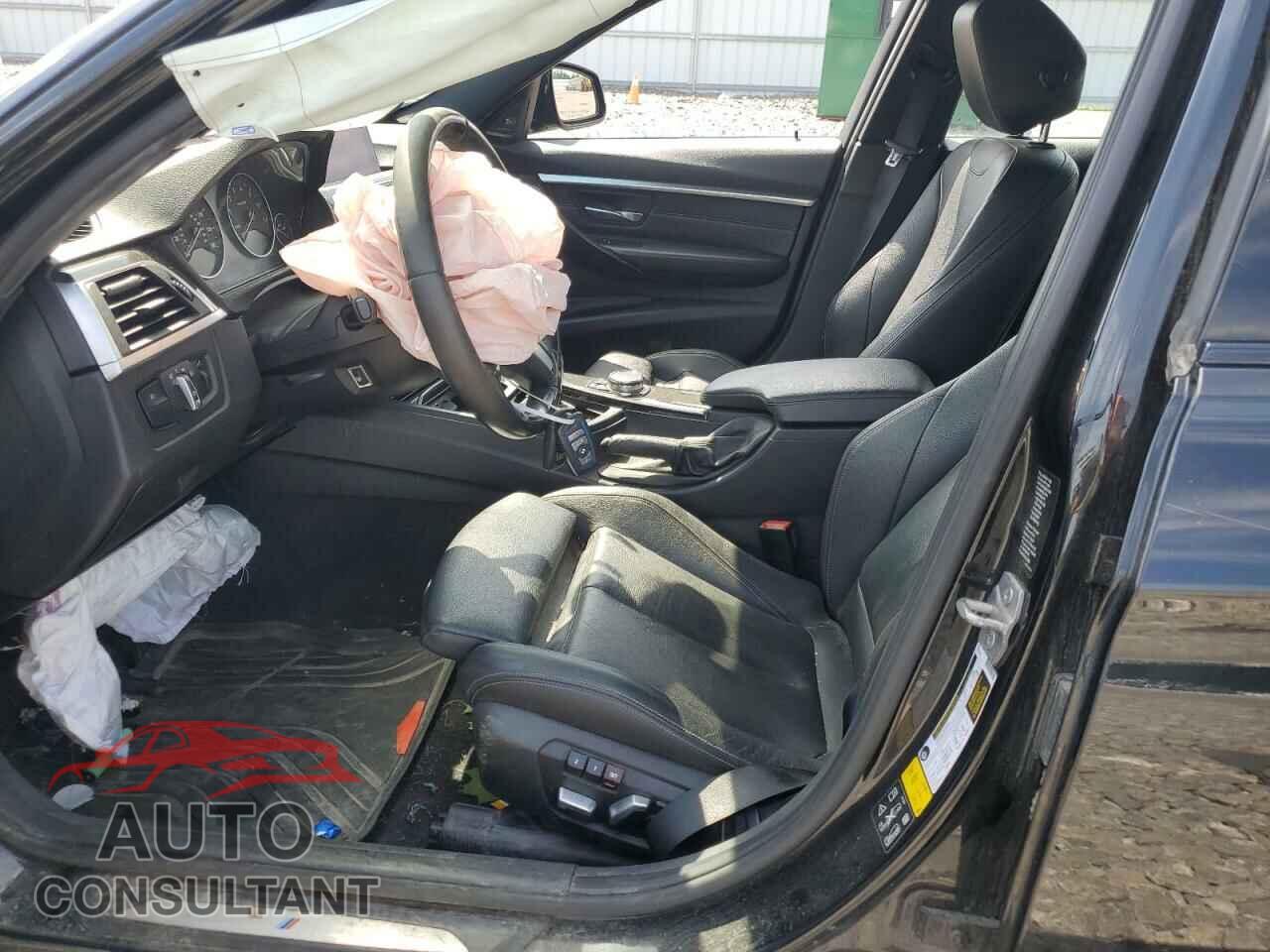 BMW 3 SERIES 2016 - WBA8B7G56GNT95643