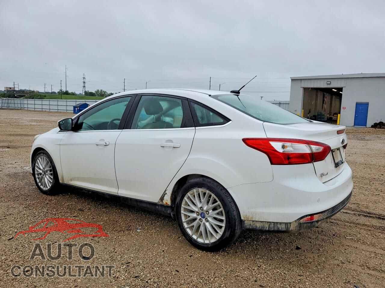 FORD FOCUS 2012 - 1FAHP3H28CL309925