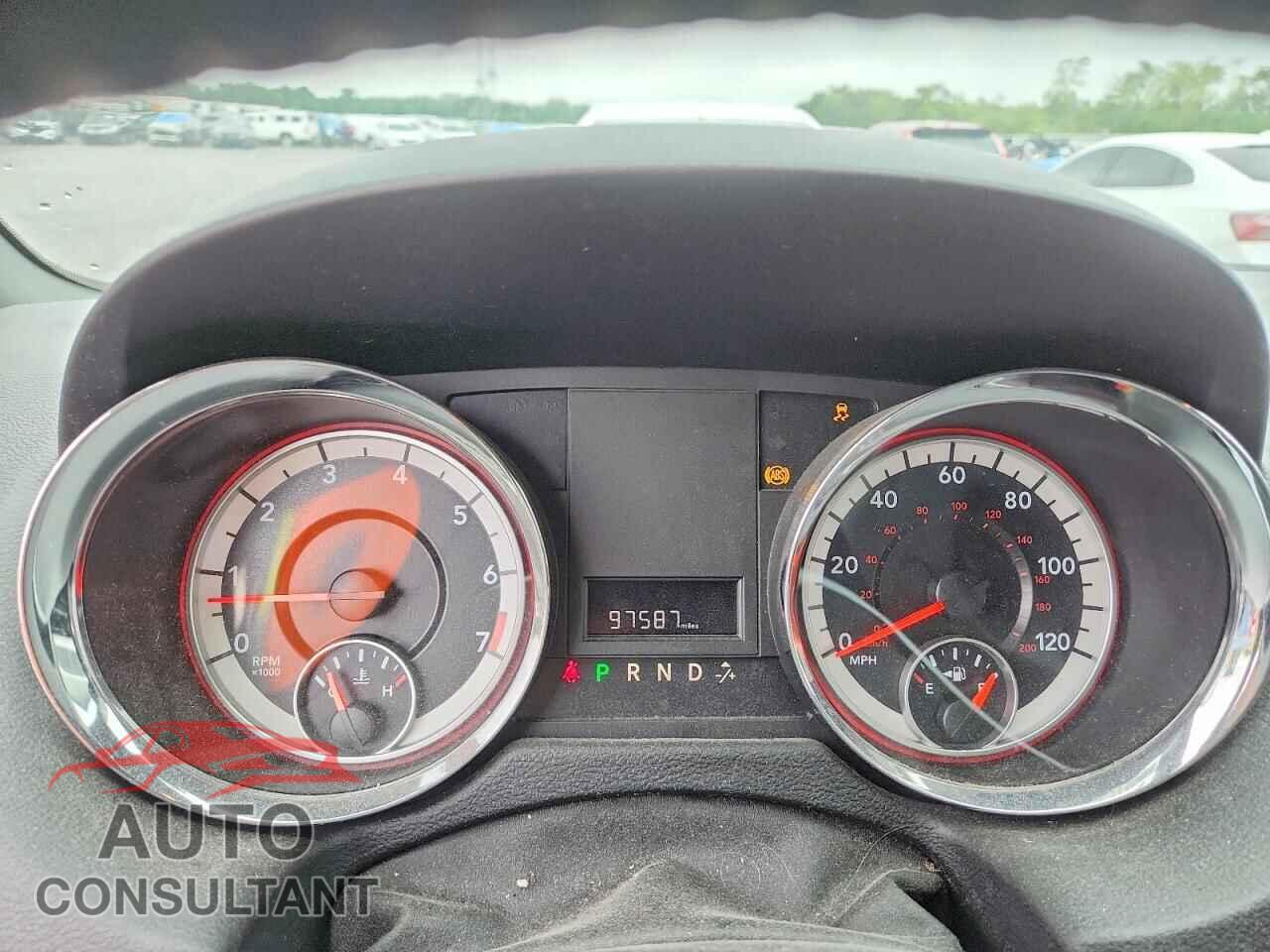 DODGE CARAVAN 2015 - 2C4RDGCG4FR669612