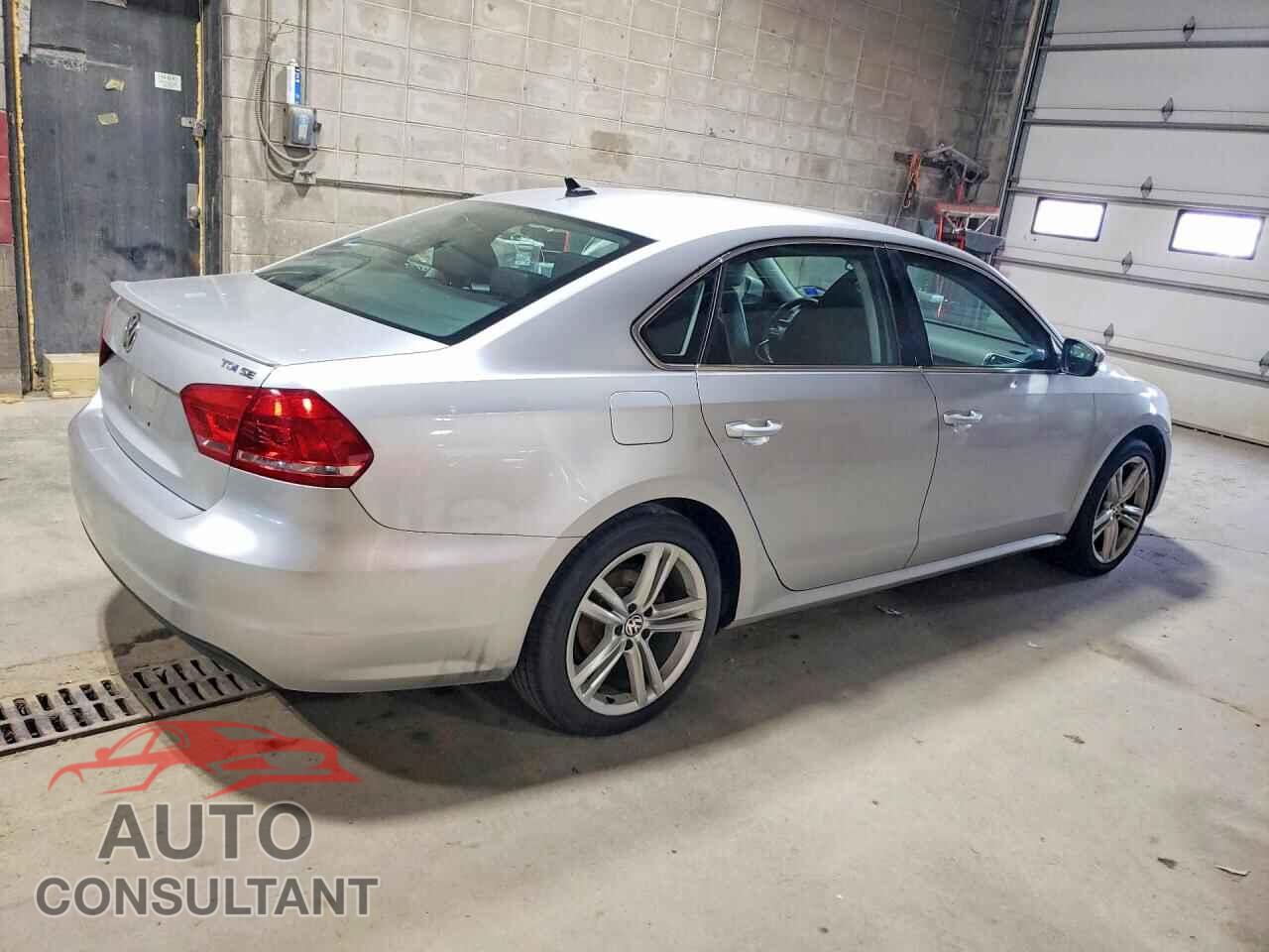 VOLKSWAGEN PASSAT 2014 - 1VWBN7A36EC008425