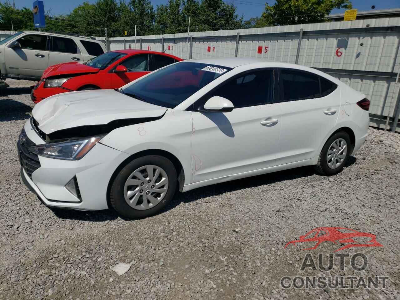 HYUNDAI ELANTRA 2019 - 5NPD74LF4KH405904