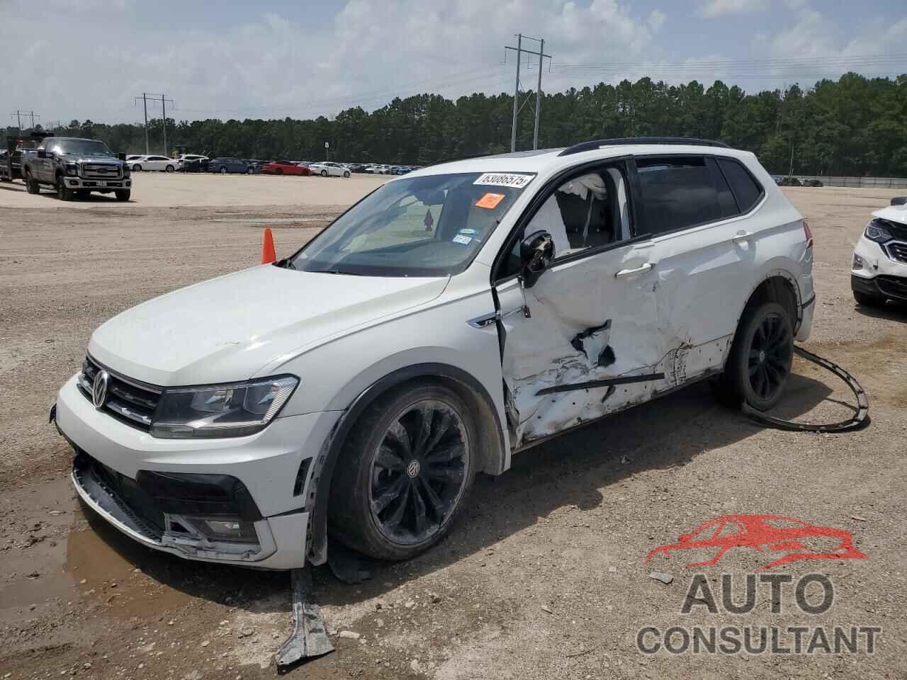 VOLKSWAGEN TIGUAN 2021 - 3VV3B7AX7MM130227
