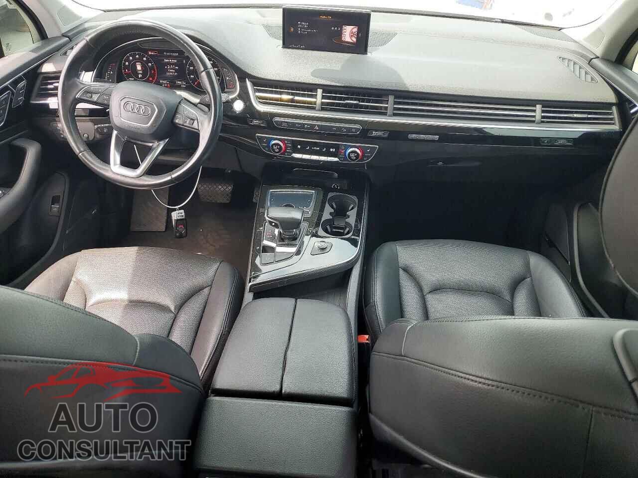 AUDI Q7 2017 - WA1LAAF78HD004607