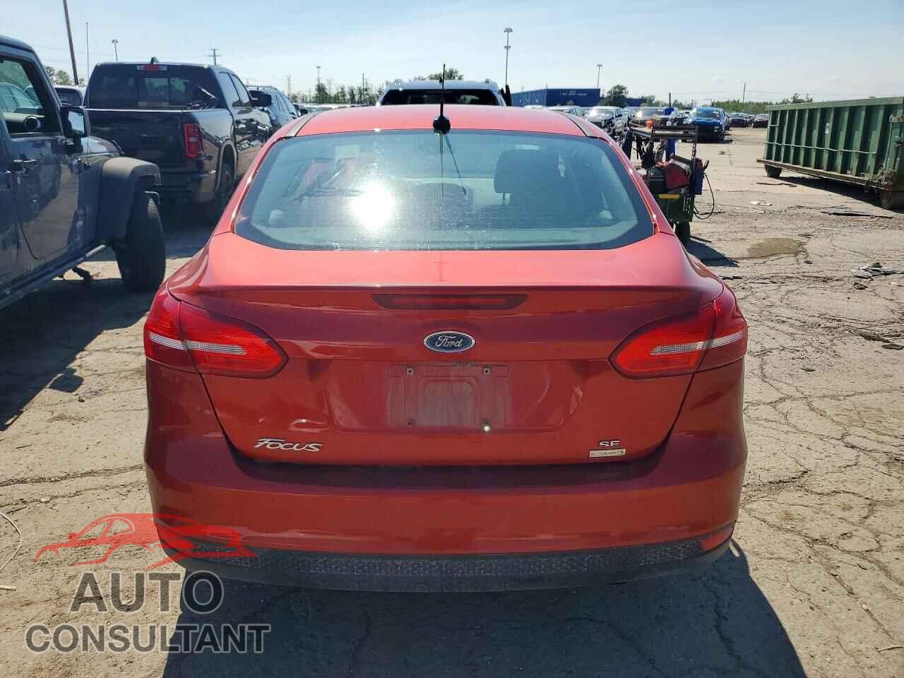 FORD FOCUS 2018 - 1FADP3FE2JL310934