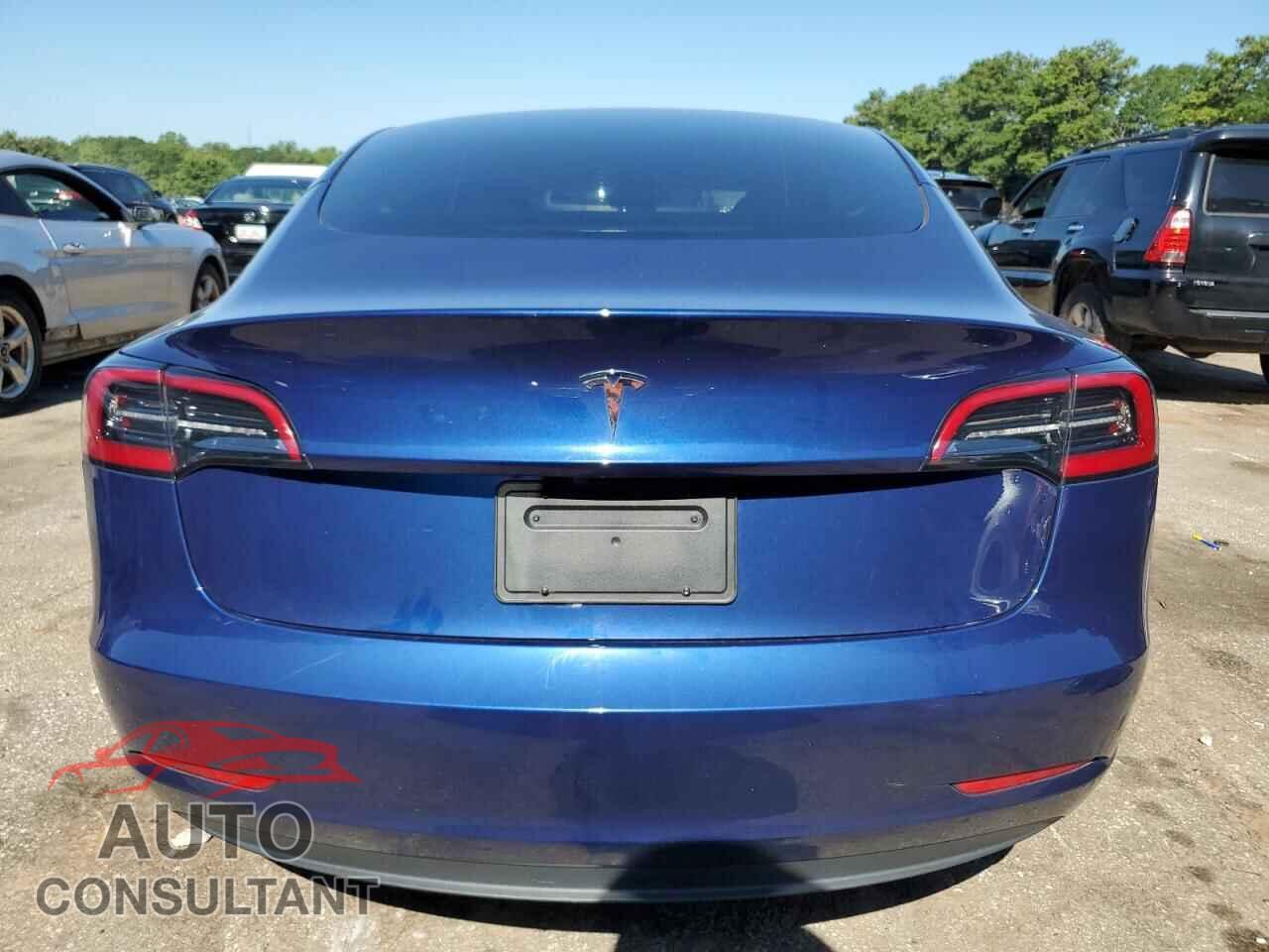 TESLA MODEL 3 2023 - 5YJ3E1EA0PF556469