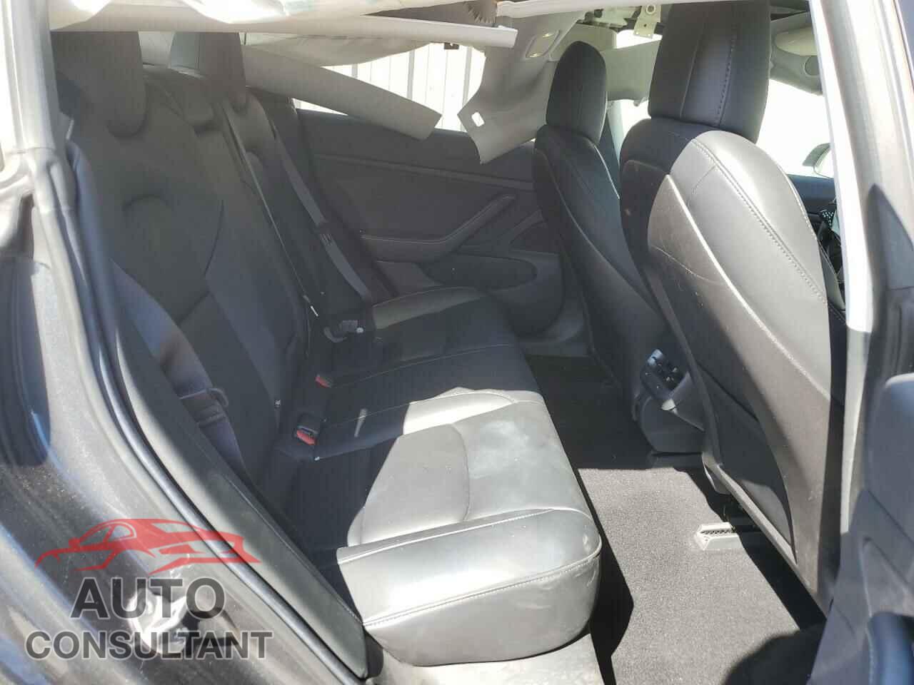 TESLA MODEL 3 2018 - 5YJ3E1EA4JF021183