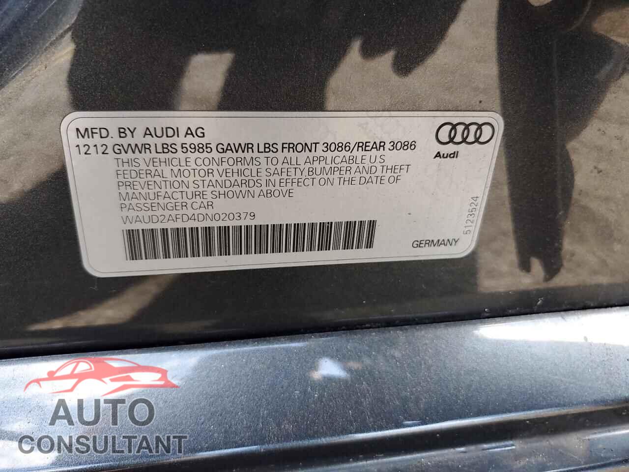 AUDI S8 2013 - WAUD2AFD4DN020379