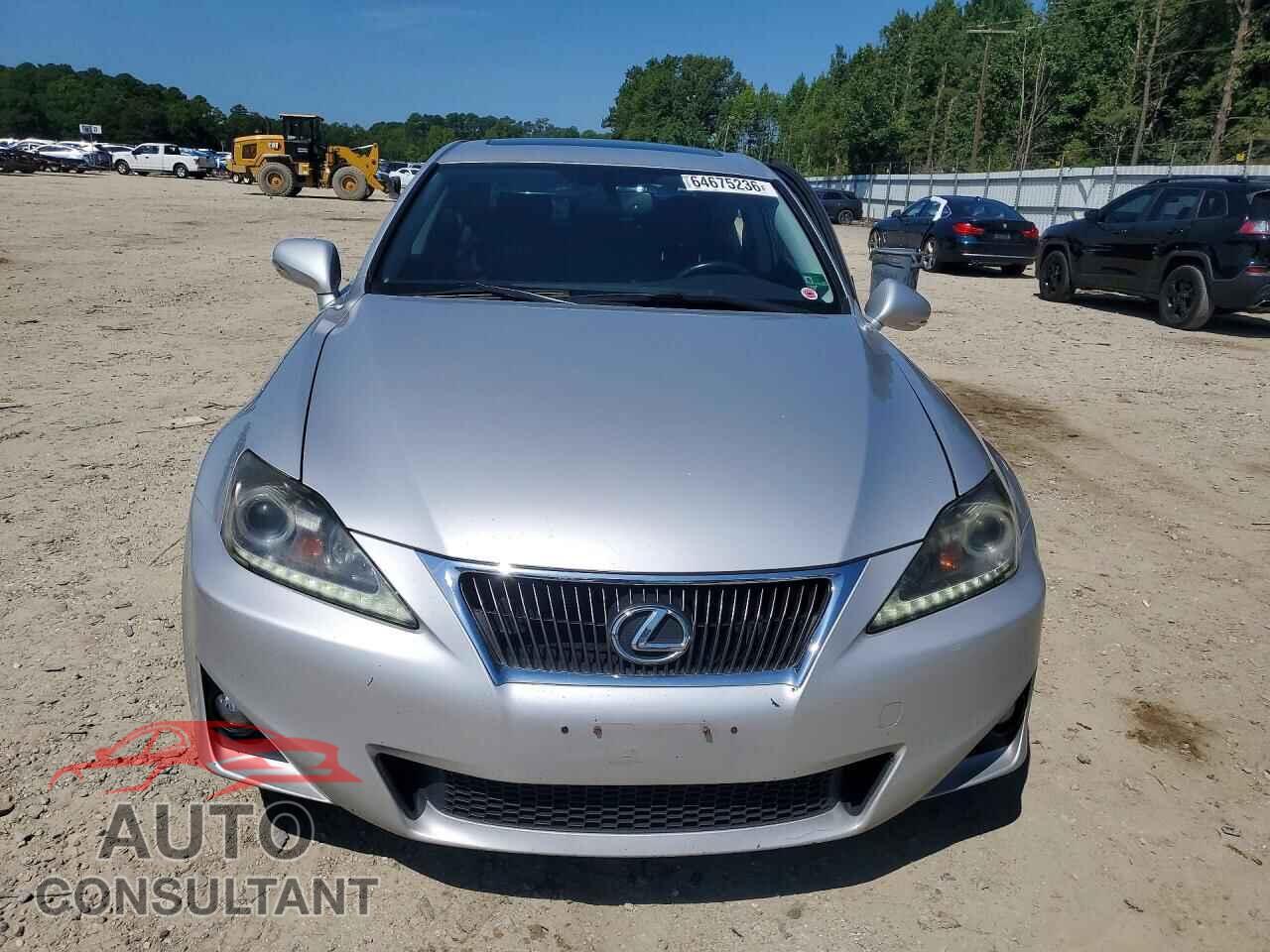 LEXUS IS 2012 - JTHCF5C24C5056521