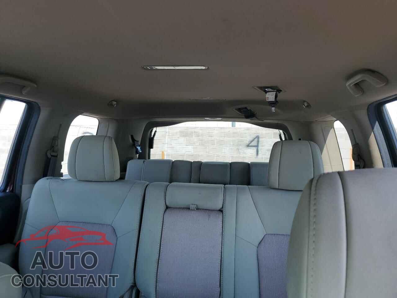 HONDA PILOT 2015 - 5FNYF3H43FB020196
