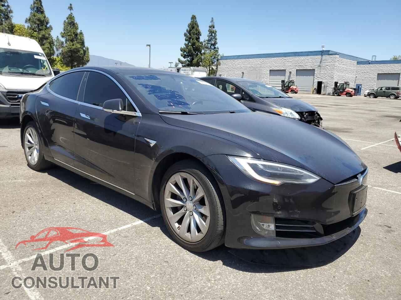 TESLA MODEL S 2017 - 5YJSA1E26HF220892
