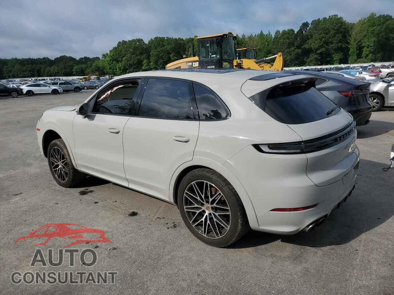 PORSCHE CAYENNE 2024 - WP1AA2AY2RDA05772