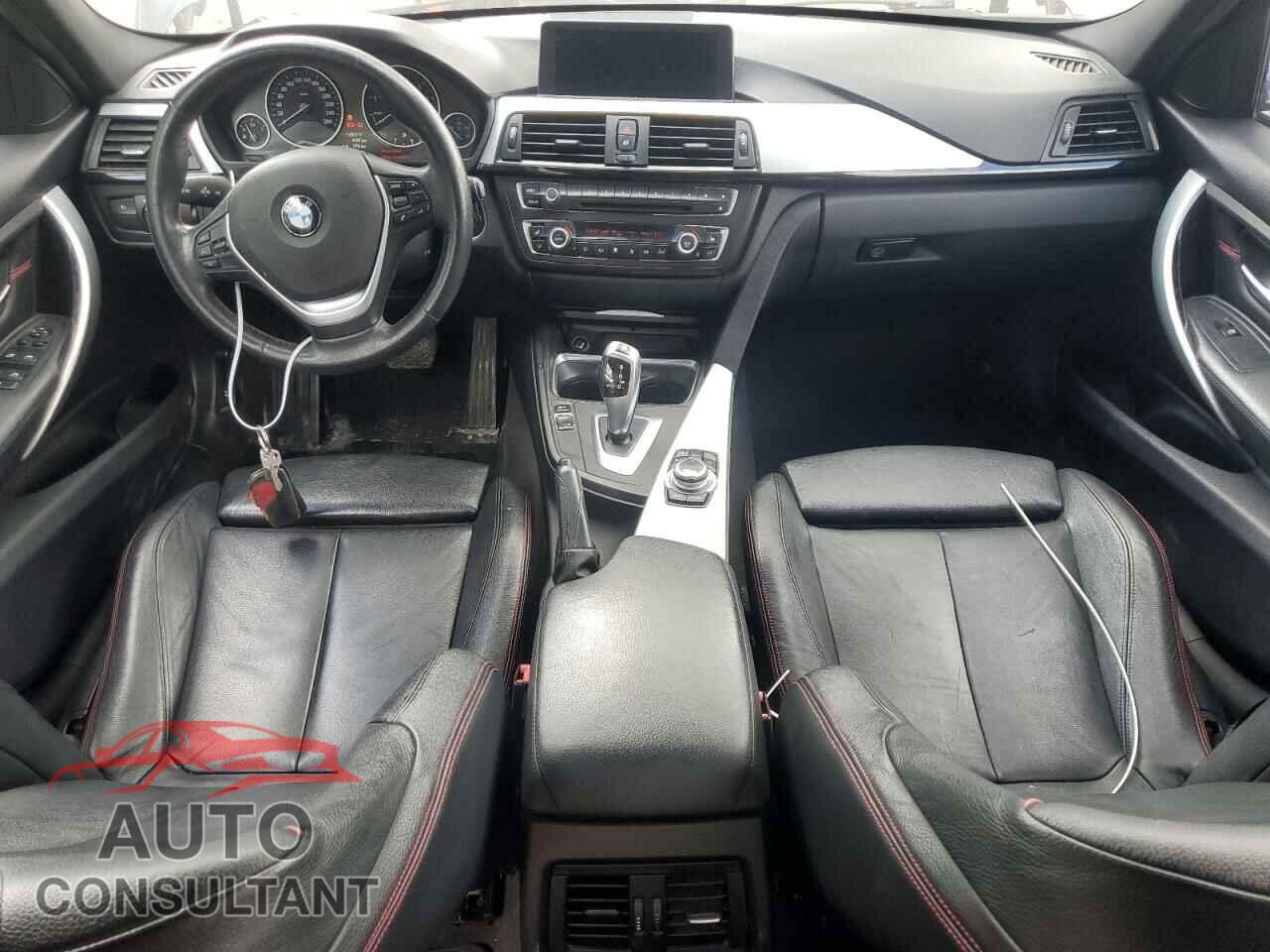 BMW 3 SERIES 2013 - WBA3B3C54DF535624