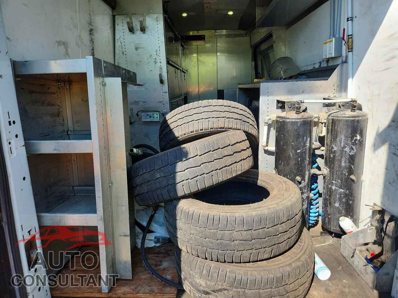 FORD TRANSIT 2017 - 1FTBF4XG7HKB11551