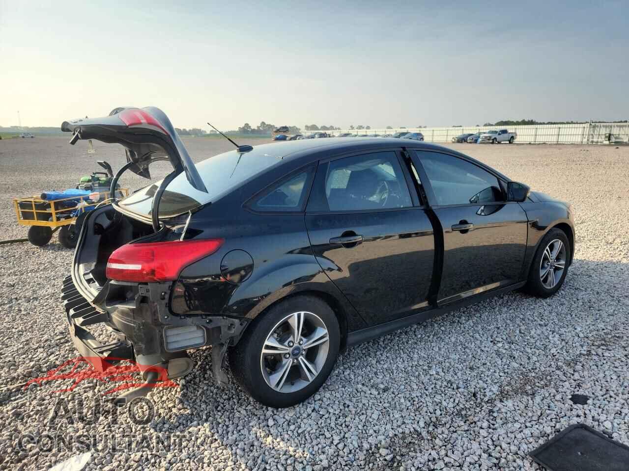 FORD FOCUS 2017 - 1FADP3FE2HL293921