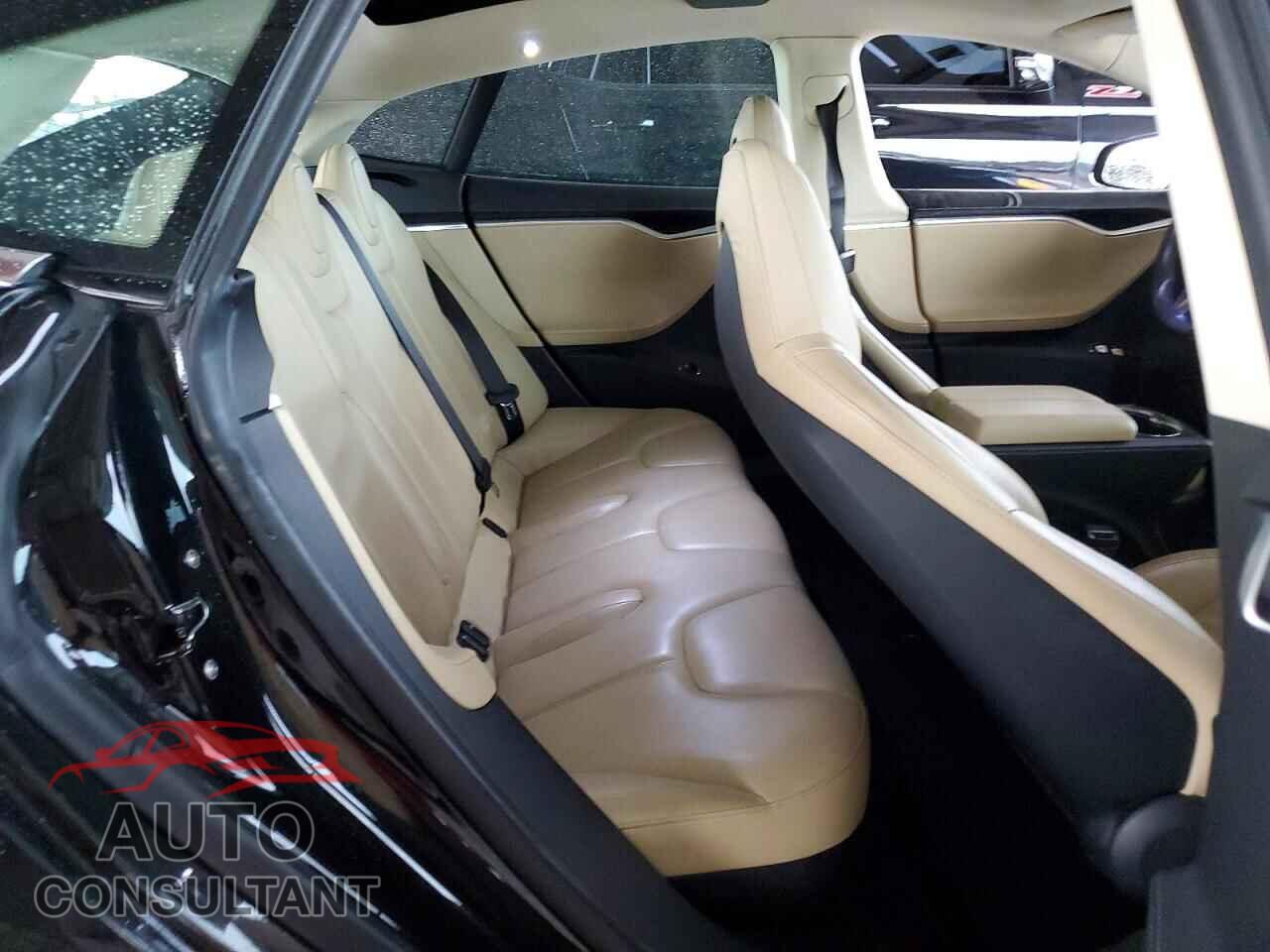 TESLA MODEL S 2014 - 5YJSA1S18EFP32872