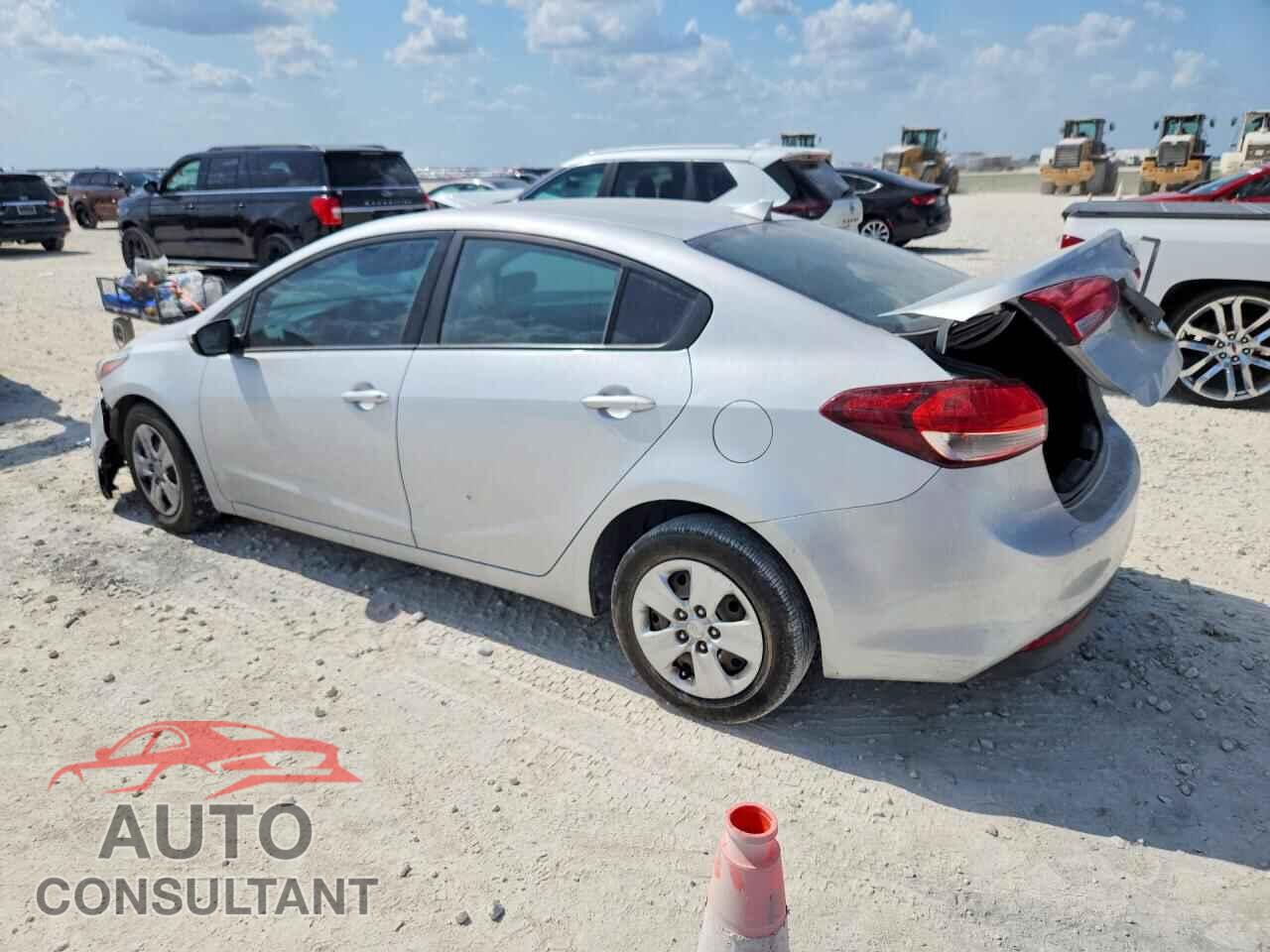 KIA FORTE 2017 - 3KPFK4A76HE072184