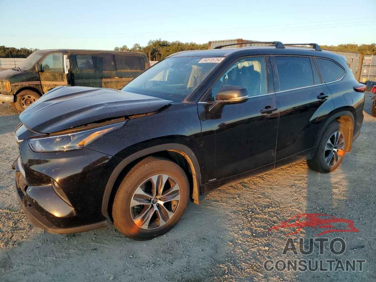 TOYOTA HIGHLANDER 2022 - 5TDHBRCH8NS095897