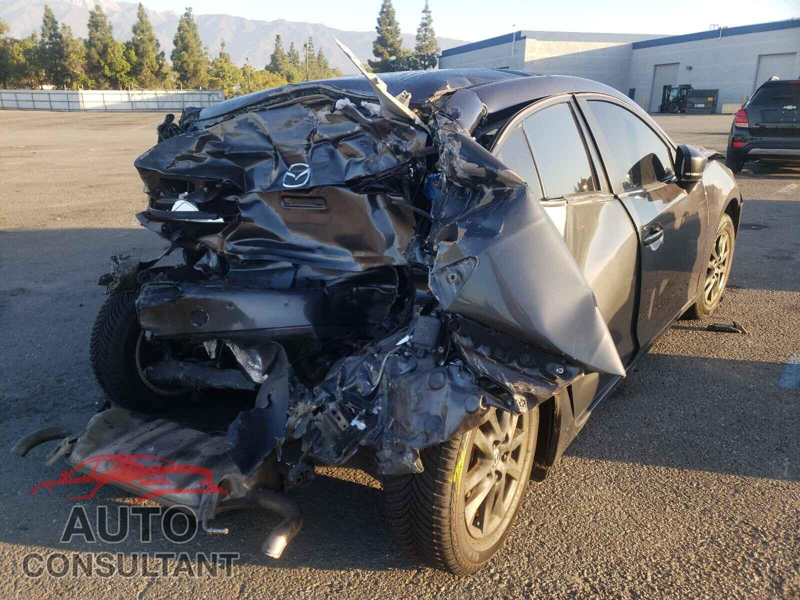 MAZDA 3 2017 - 3MZBN1U77HM110492