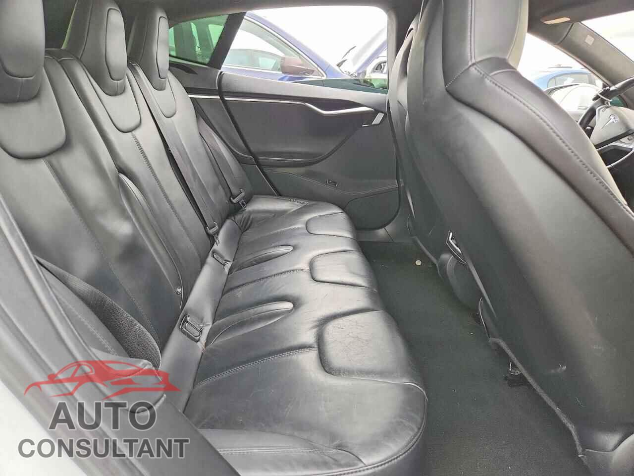 TESLA MODEL S 2015 - 5YJSA1H29FF084802
