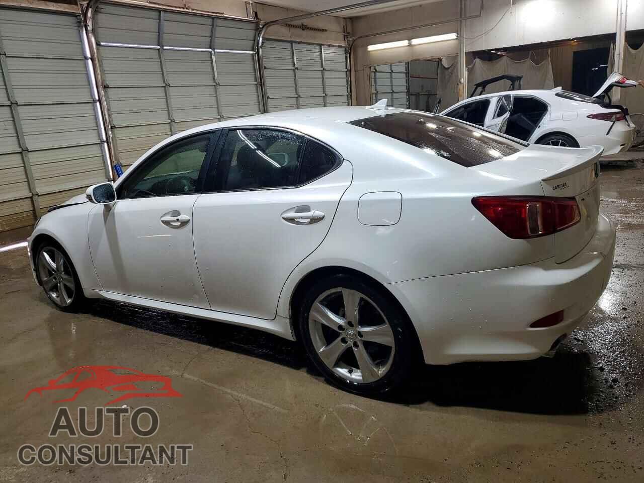 LEXUS IS 2011 - JTHBF5C25B5134704
