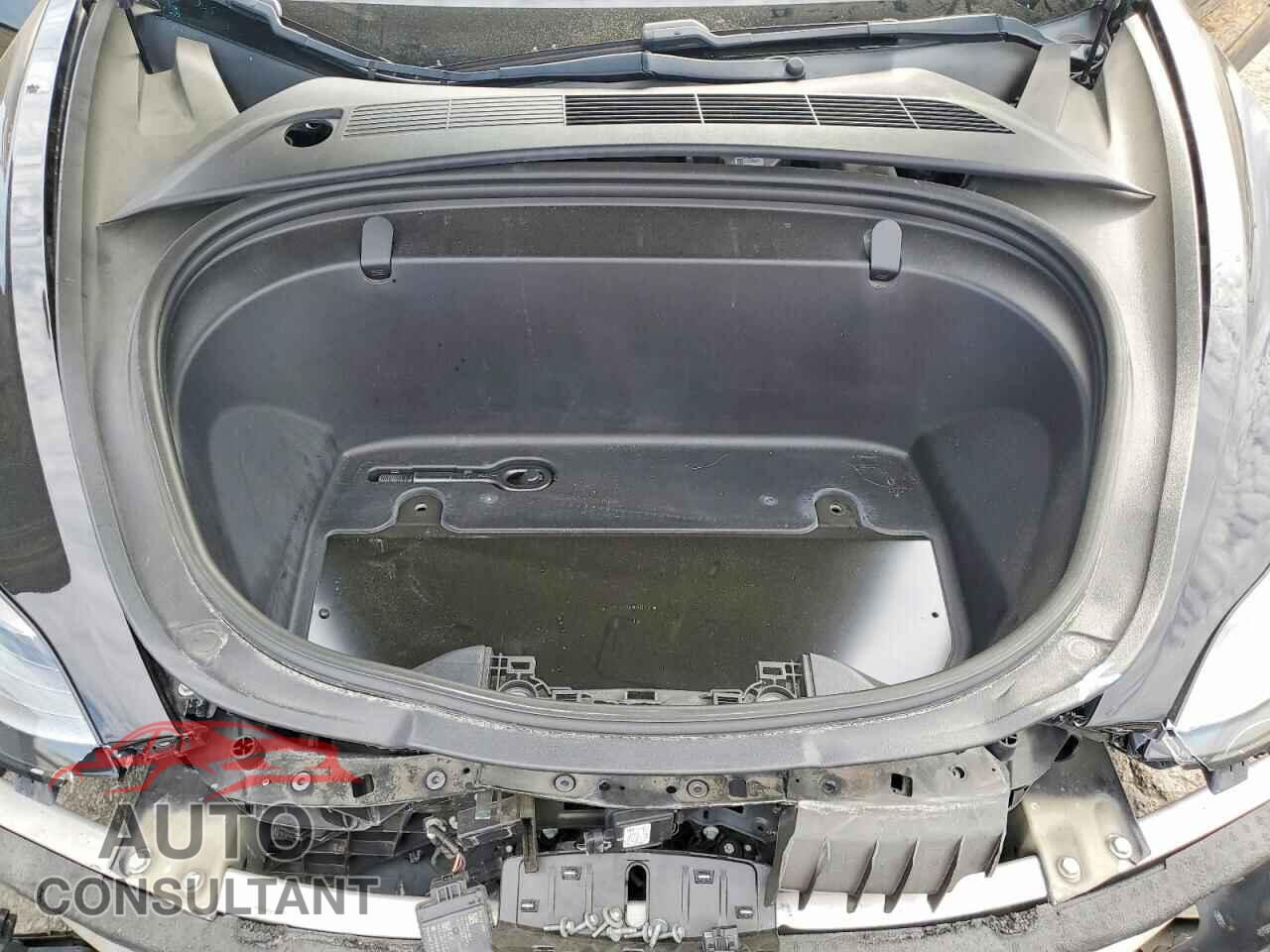 TESLA MODEL 3 2018 - 5YJ3E1EA2JF108371