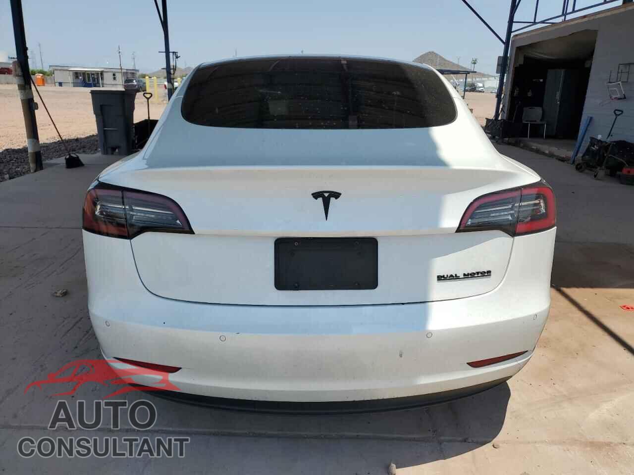 TESLA MODEL 3 2021 - 5YJ3E1EB5MF065657