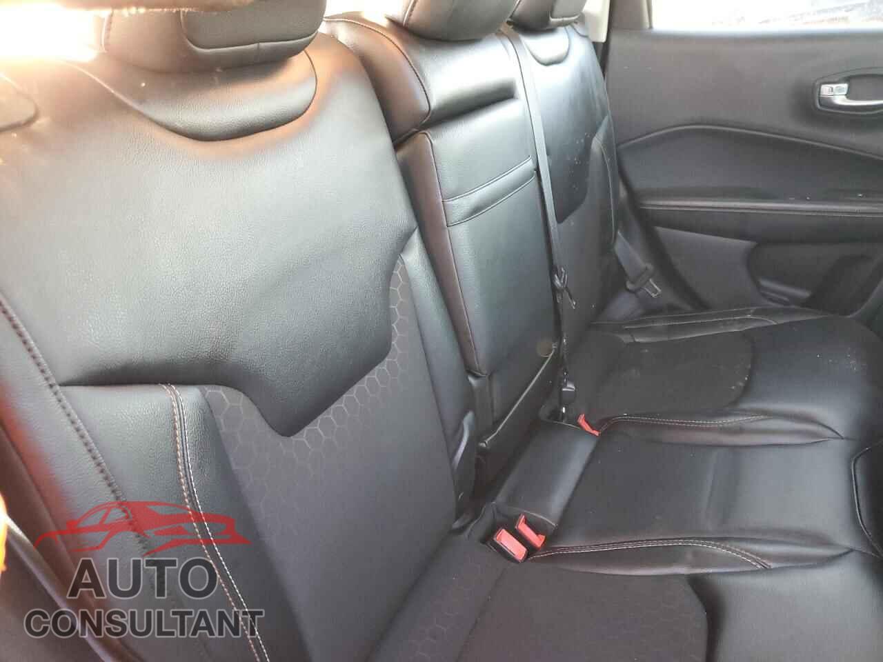 JEEP COMPASS 2017 - 3C4NJCBB5HT658723