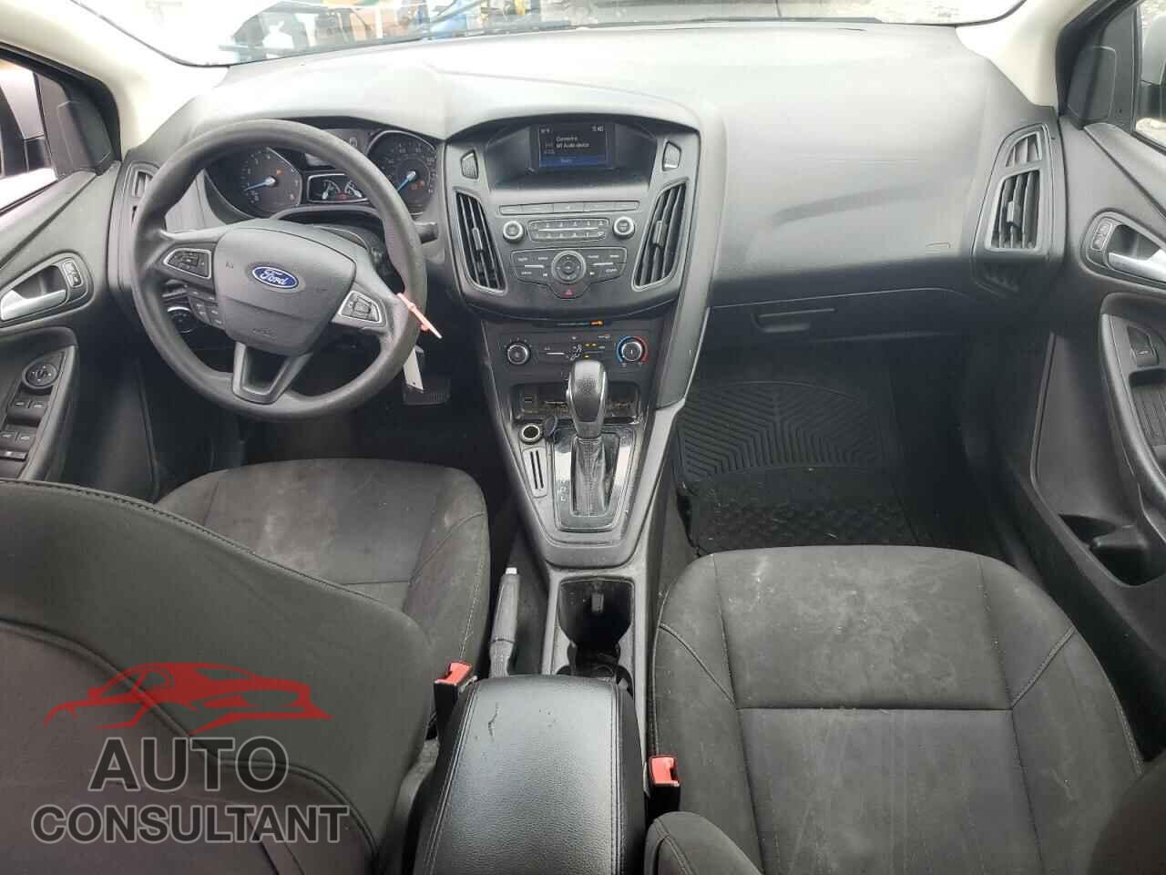 FORD FOCUS 2018 - 1FADP3F2XJL262248