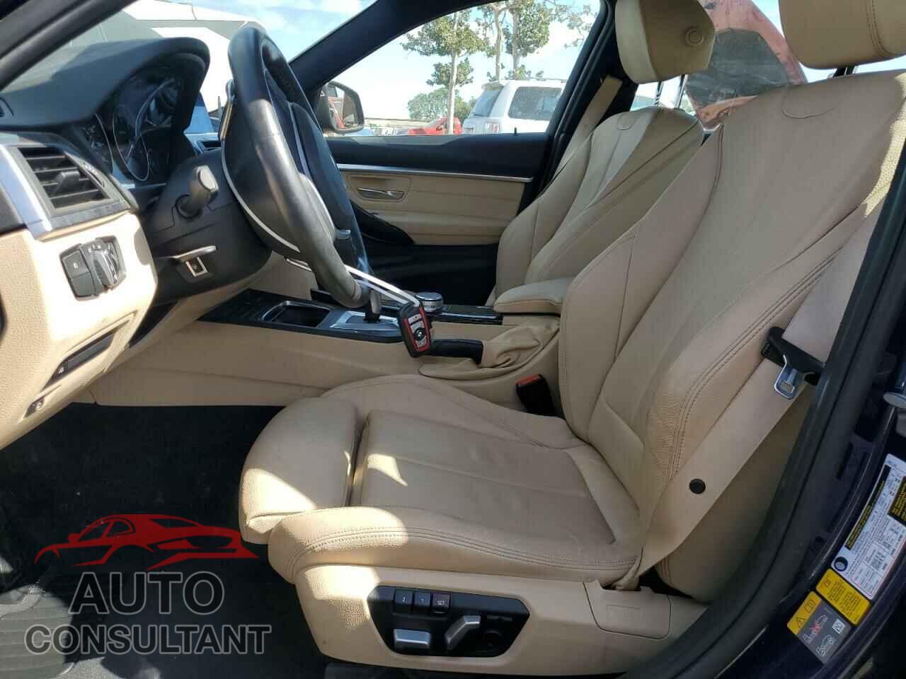 BMW 3 SERIES 2018 - WBA8E1C52JA756861