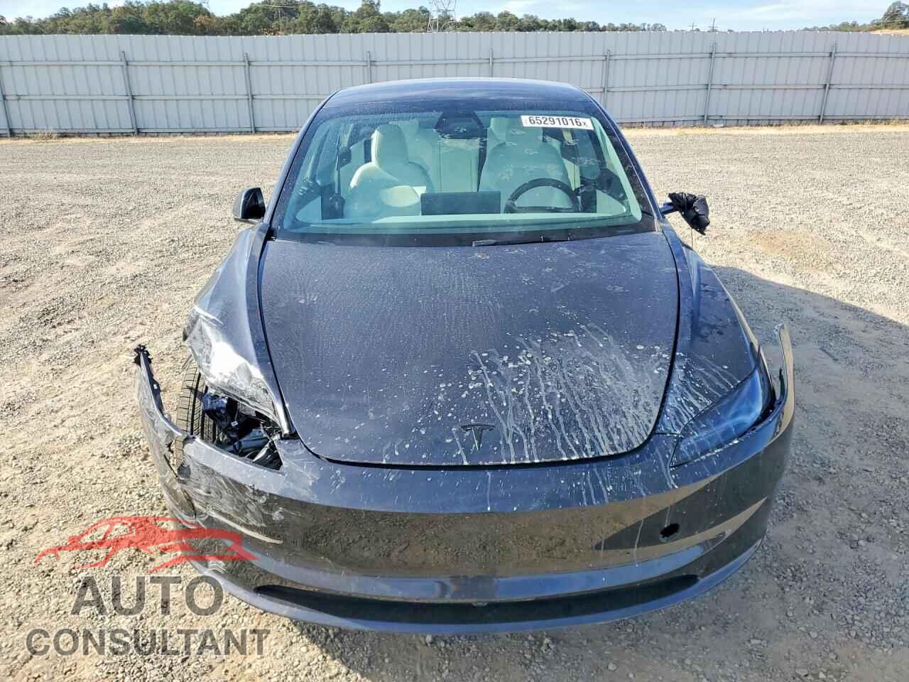 TESLA MODEL 3 2026 - 5YJ3E1EA2TF165818