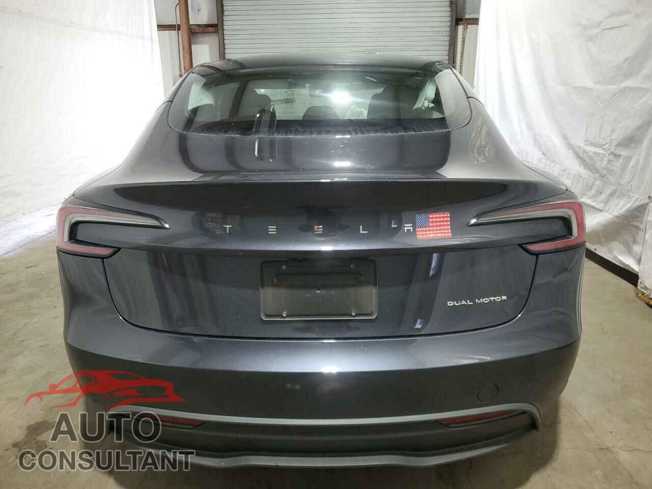 TESLA MODEL 3 2024 - 5YJ3E1EB1RF731744