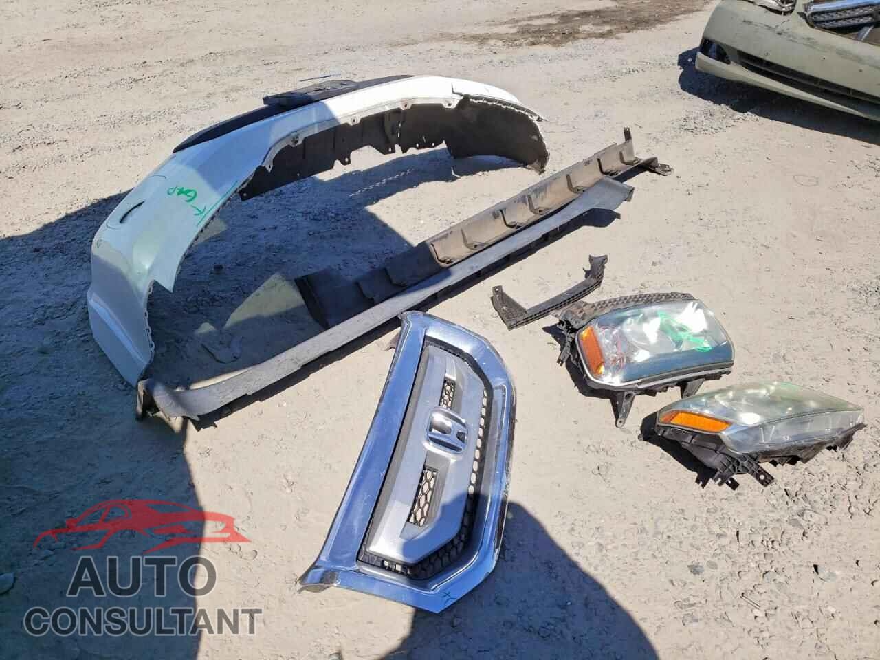 HONDA PILOT 2011 - 5FNYF4H94BB014080