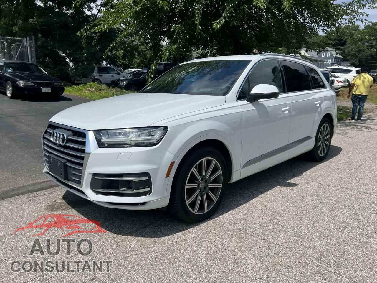 AUDI Q7 2017 - WA1VAAF70HD012760