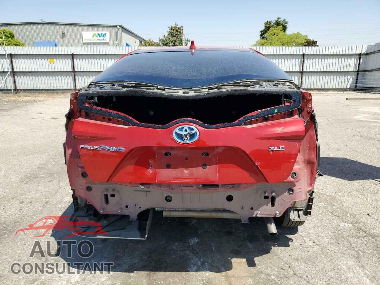 TOYOTA PRIUS 2020 - JTDKARFP9L3131297