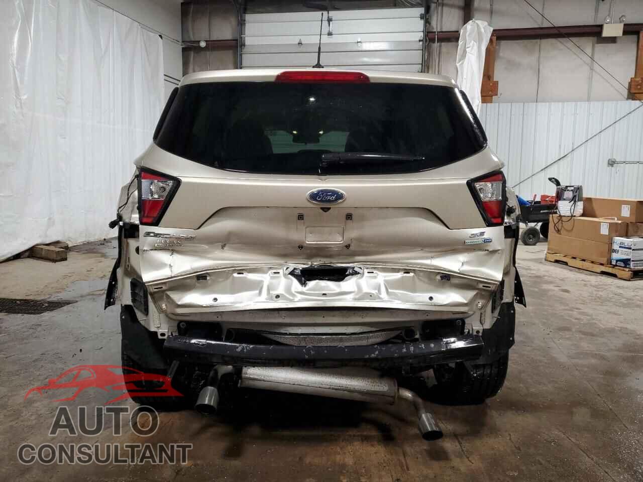 FORD ESCAPE 2017 - 1FMCU9GD5HUC58660