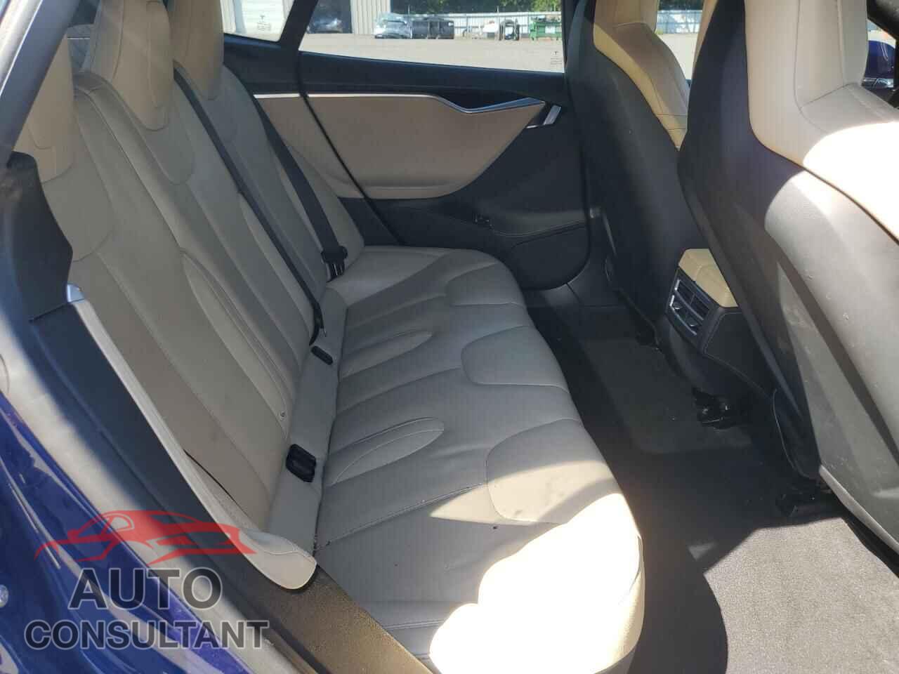 TESLA MODEL S 2015 - 5YJSA1E20FF118467