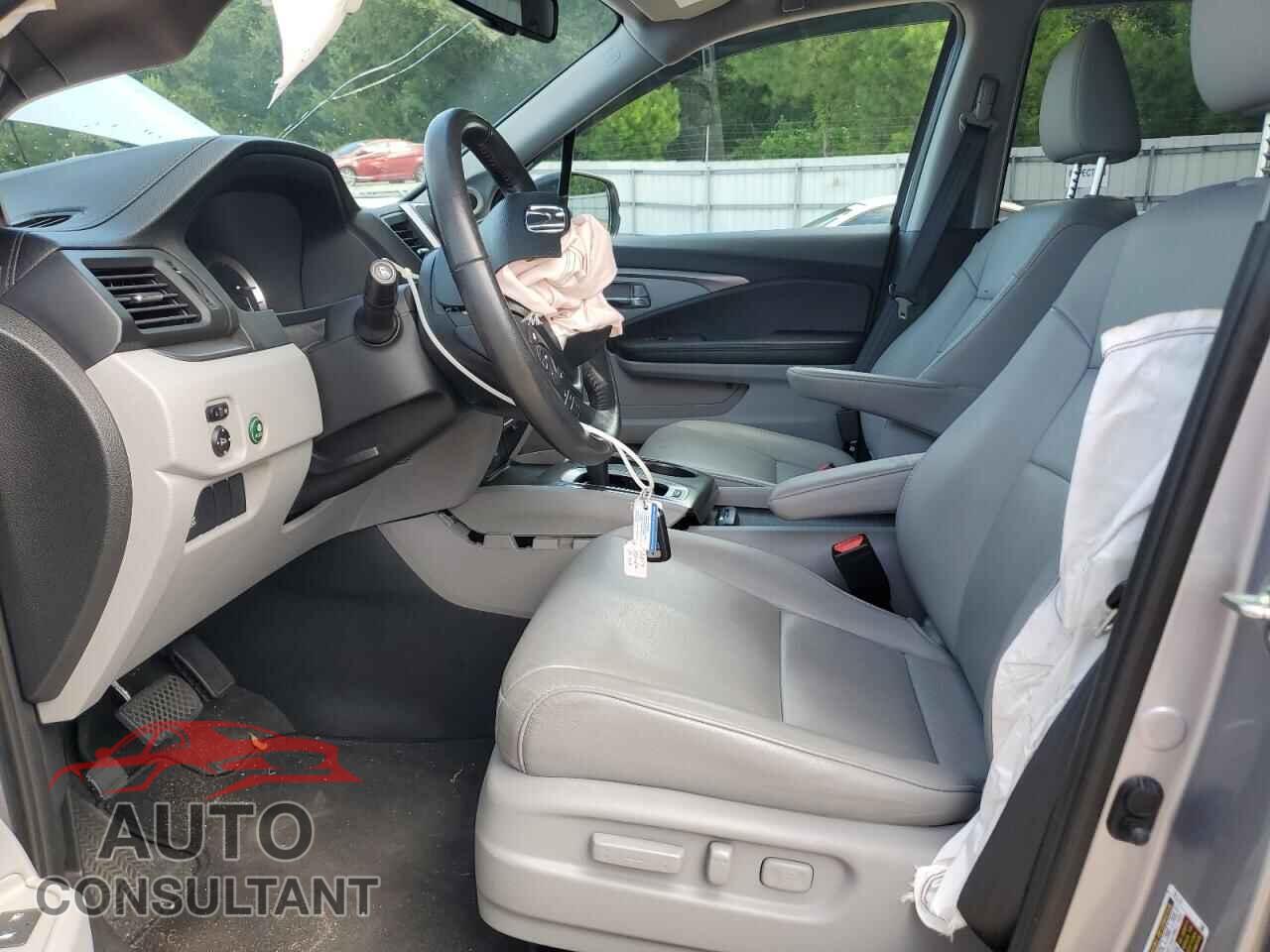 HONDA PILOT 2017 - 5FNYF6H78HB067612