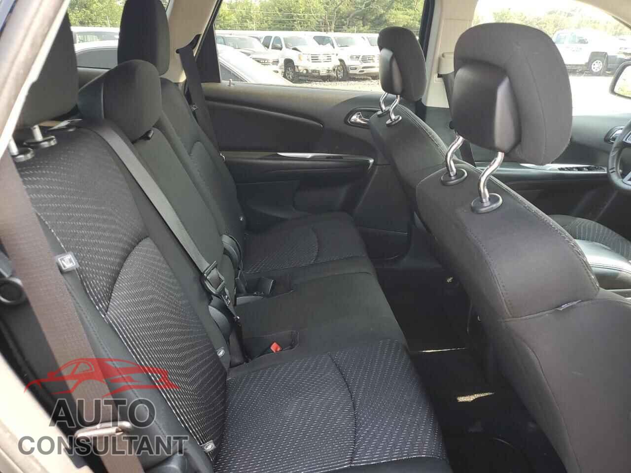 DODGE JOURNEY 2019 - 3C4PDCAB2KT744337