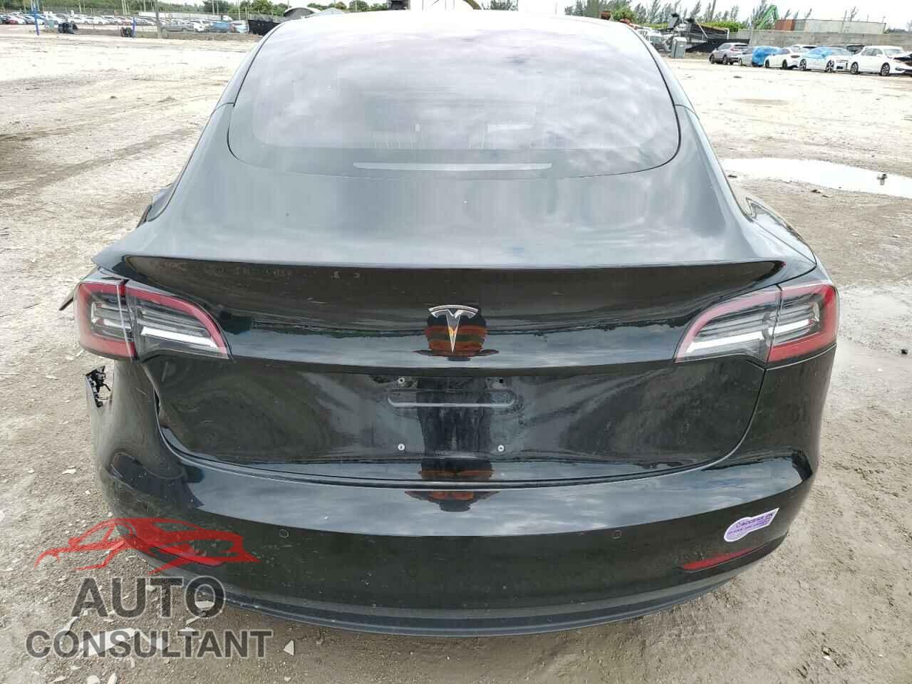 TESLA MODEL 3 2018 - 5YJ3E1EA8JF166453