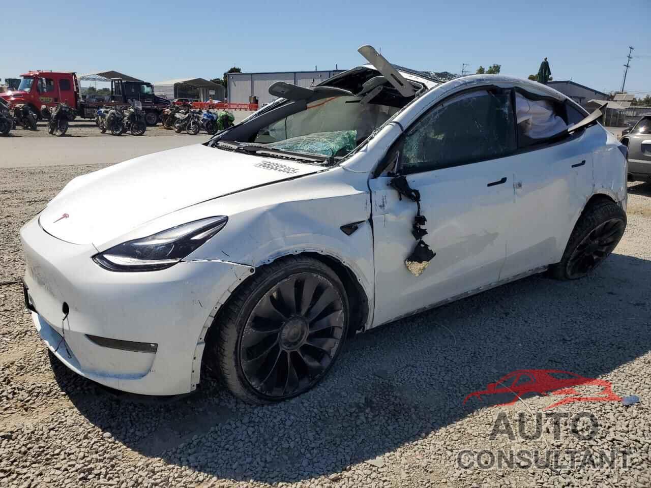 TESLA MODEL Y 2022 - 7SAYGDEF5NF410176