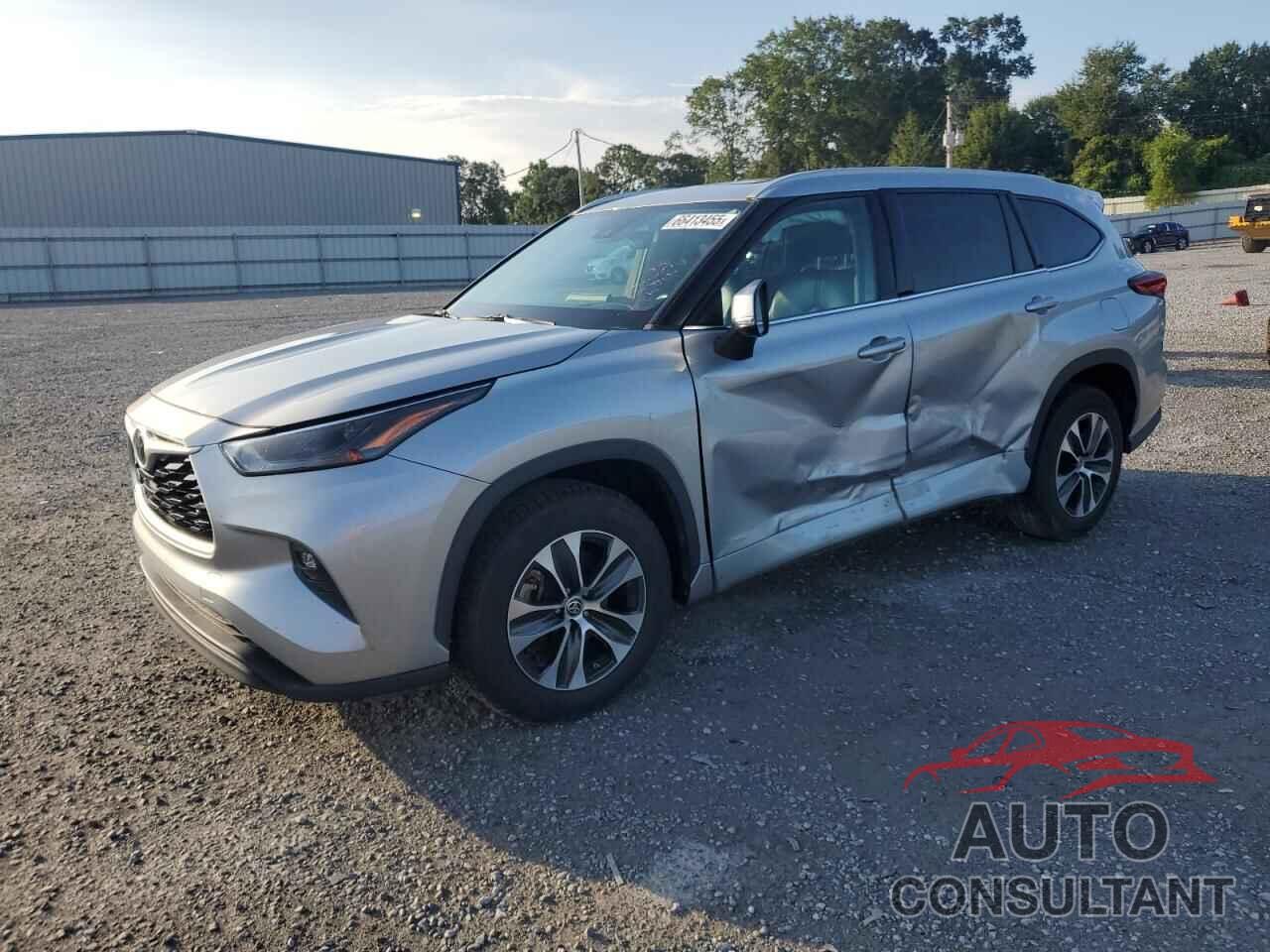 TOYOTA HIGHLANDER 2022 - 5TDGZRAH2NS544663